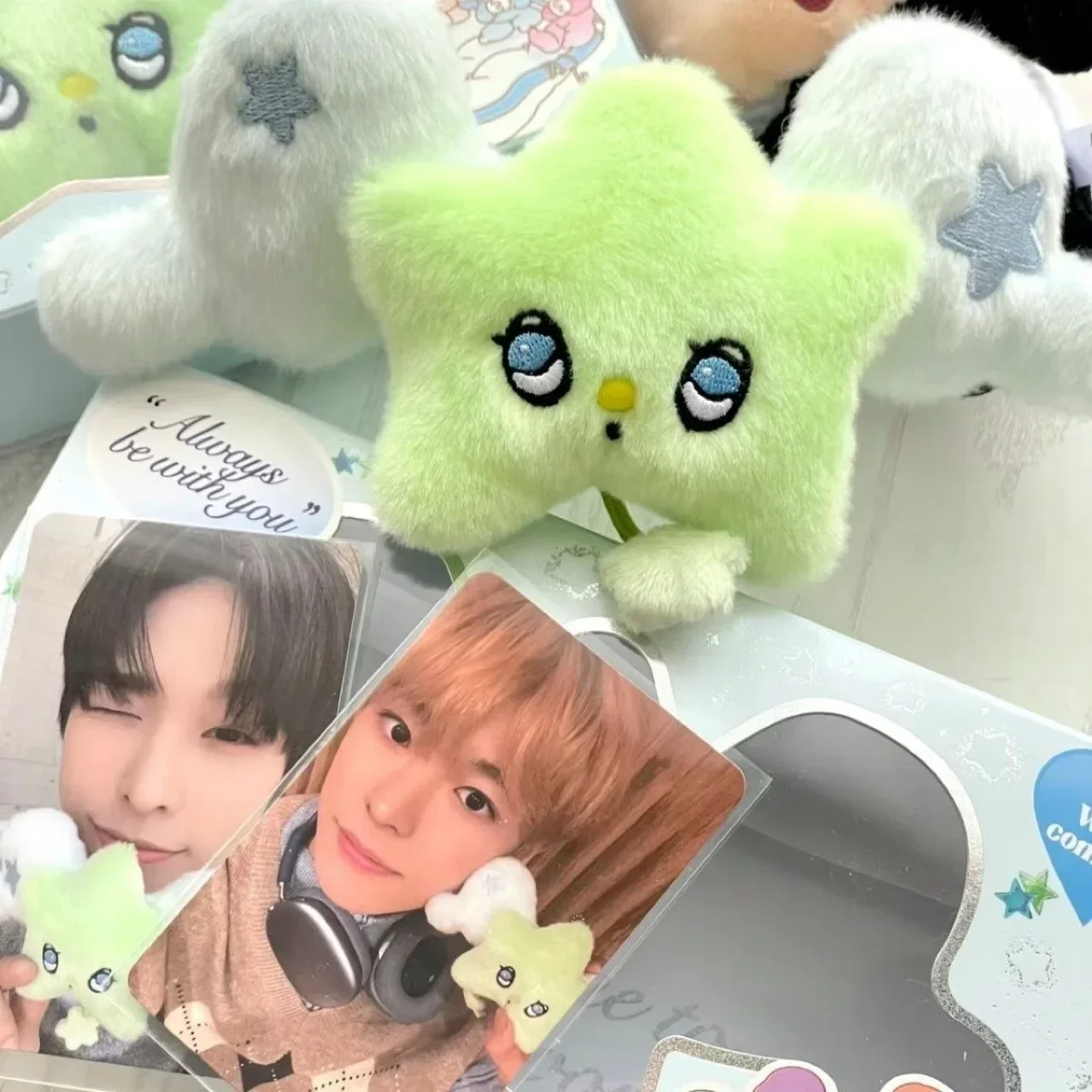 1Pc Kpop Idol SION RIKU YUSHI JAEHEE RYO SAKUYA Single [ Wish ] Wichu Keyring Same Green Star with Wings Bag Charm Gifts S