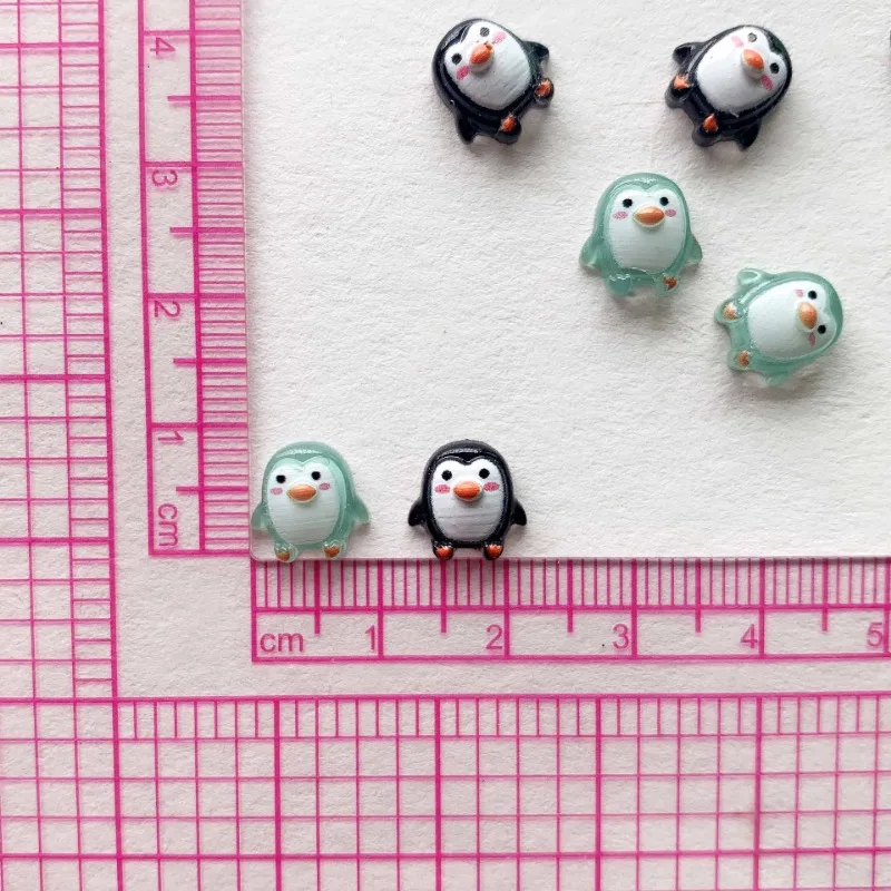 50pcs Cute 9mm Resin Mini Penguin Series Flat Back Stone Figurines DIY Wedding Scrapbook Manicure Accessories