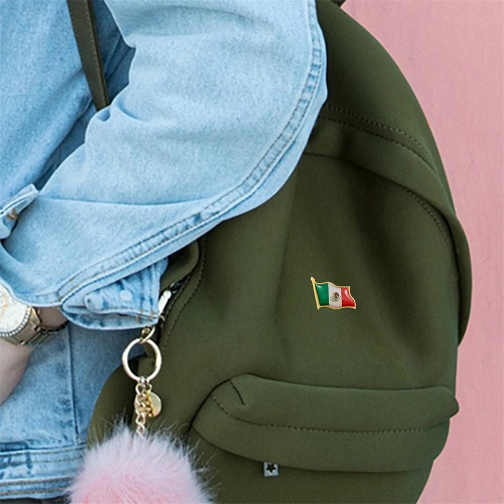 Mexico National Waving Flag Lapel Pin Brooche Pin Badges Brooch for Clothes Bags Decoration