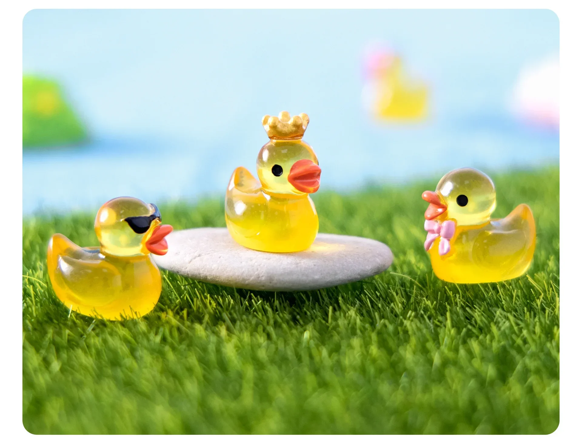 100/50PCS Mini Yellow Luminous Duck Ornament Miniature Figures Tiny Duck Micro Fairy Garden Landscape Fairy Garden Home Decor