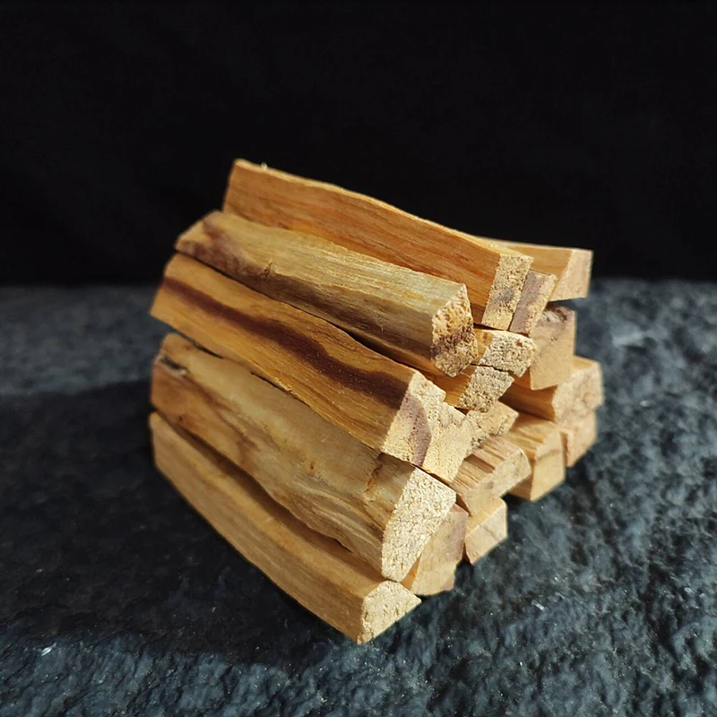 Natural Palo Santo Incense Sticks Yoga Buddha Household Aromatherapy High-oil Smell of Old Materials Purify Air Heal the Mind