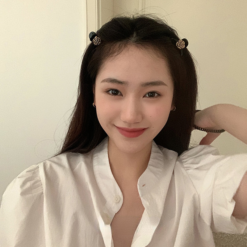 Camellia Small Hair Grab Clip French Style Small Grab Claw Back Head Spoon Coiled Top Clip Balck Mini Hair Accessories Hair Clip