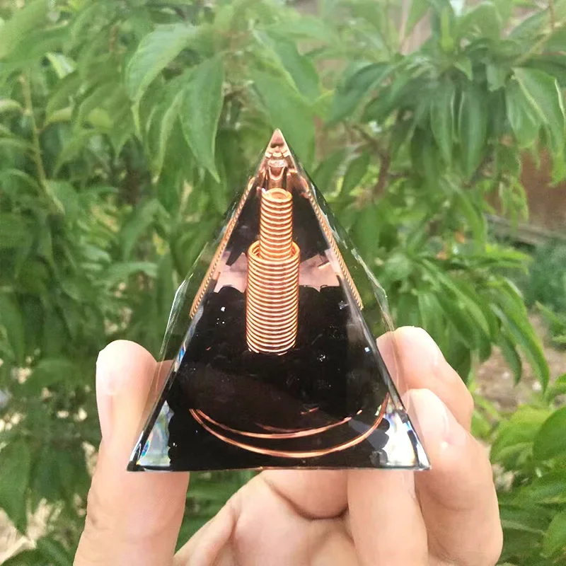 Energy Pyramid Orgonite Reiki Natural Amethyst Peridot Reiki Chakra Meditation Tool Room Decor Crystal Gifts Pyramid