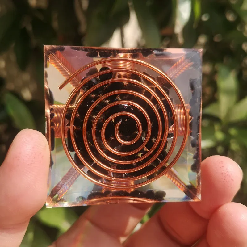 Energy Pyramid Orgonite Reiki Natural Amethyst Peridot Reiki Chakra Meditation Tool Room Decor Crystal Gifts Pyramid