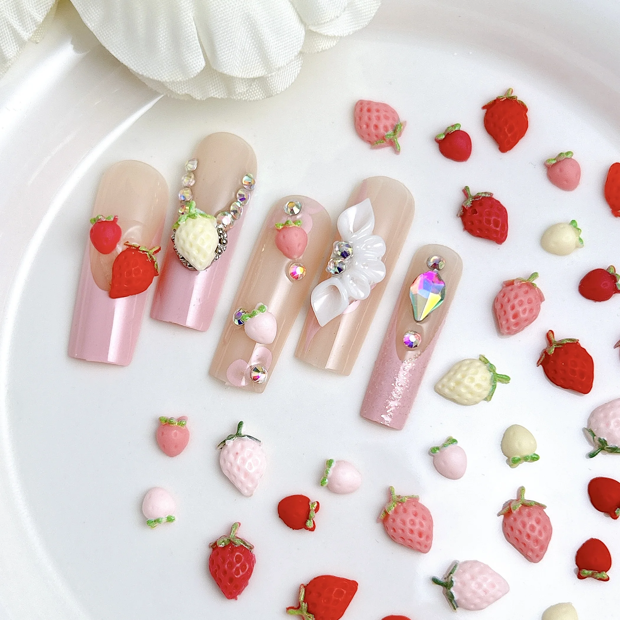 30PCS Simulated Cute Strawberry Nail Art Charms Creative Colorful Strawberry Resin Nail Decorations for DIY Hairpin Nails Crafts