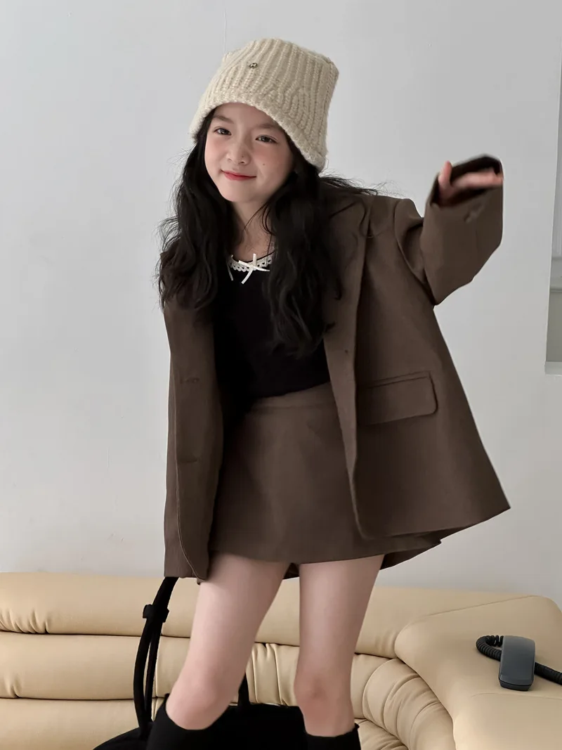 Suit skirt set for autumn 2024 loose suit jacket and skirt shorts for children and girls fashionable suit trendy kids clothes