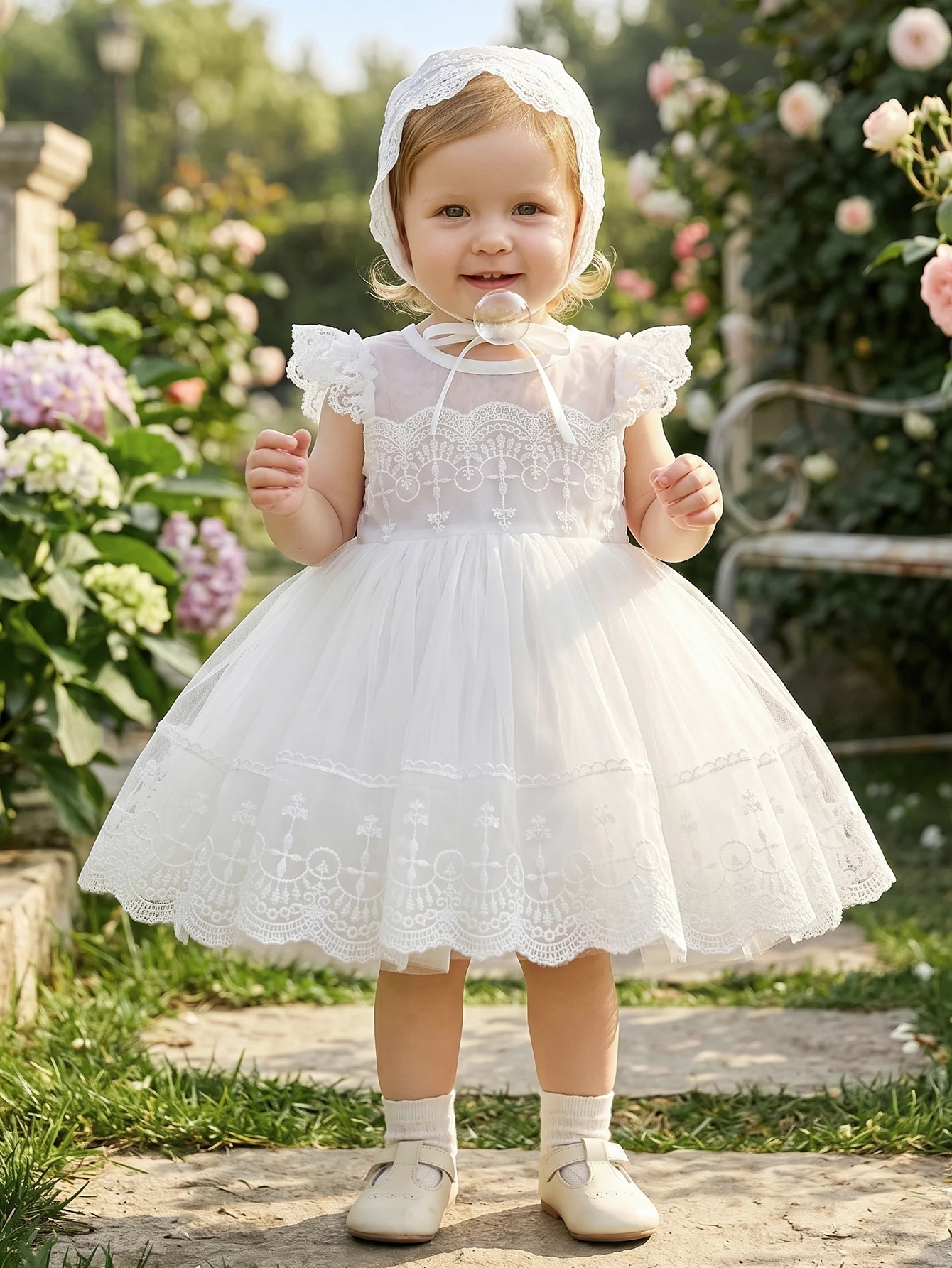 Elegant White Lace Baptism Gown for Infant Girls,Princess-Inspired Formal Attire Suitable for Baptisms,Wedding,Special Occasions