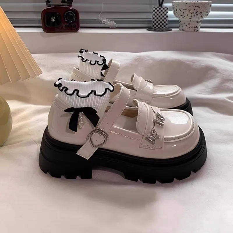 Girls Black Leather Shoes for Wedding Party School Opening Soft PU Bright Skin Kids Flats with Metal Butterfly Princess Sweet