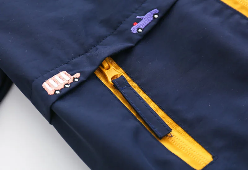 High Quality Spring Autumn Boys Coat Cartoon Car Hooded Zipper Sport Coat For 2-6 Years Kids Children Present Windbreaker