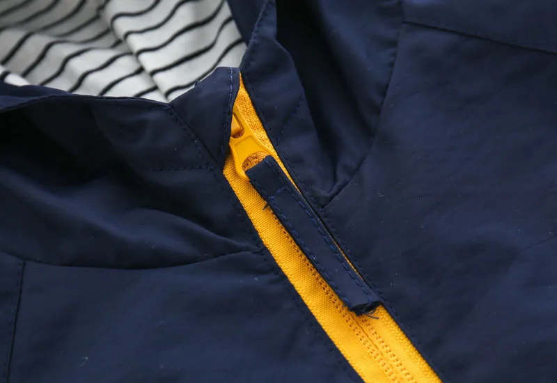 High Quality Spring Autumn Boys Coat Cartoon Car Hooded Zipper Sport Coat For 2-6 Years Kids Children Present Windbreaker