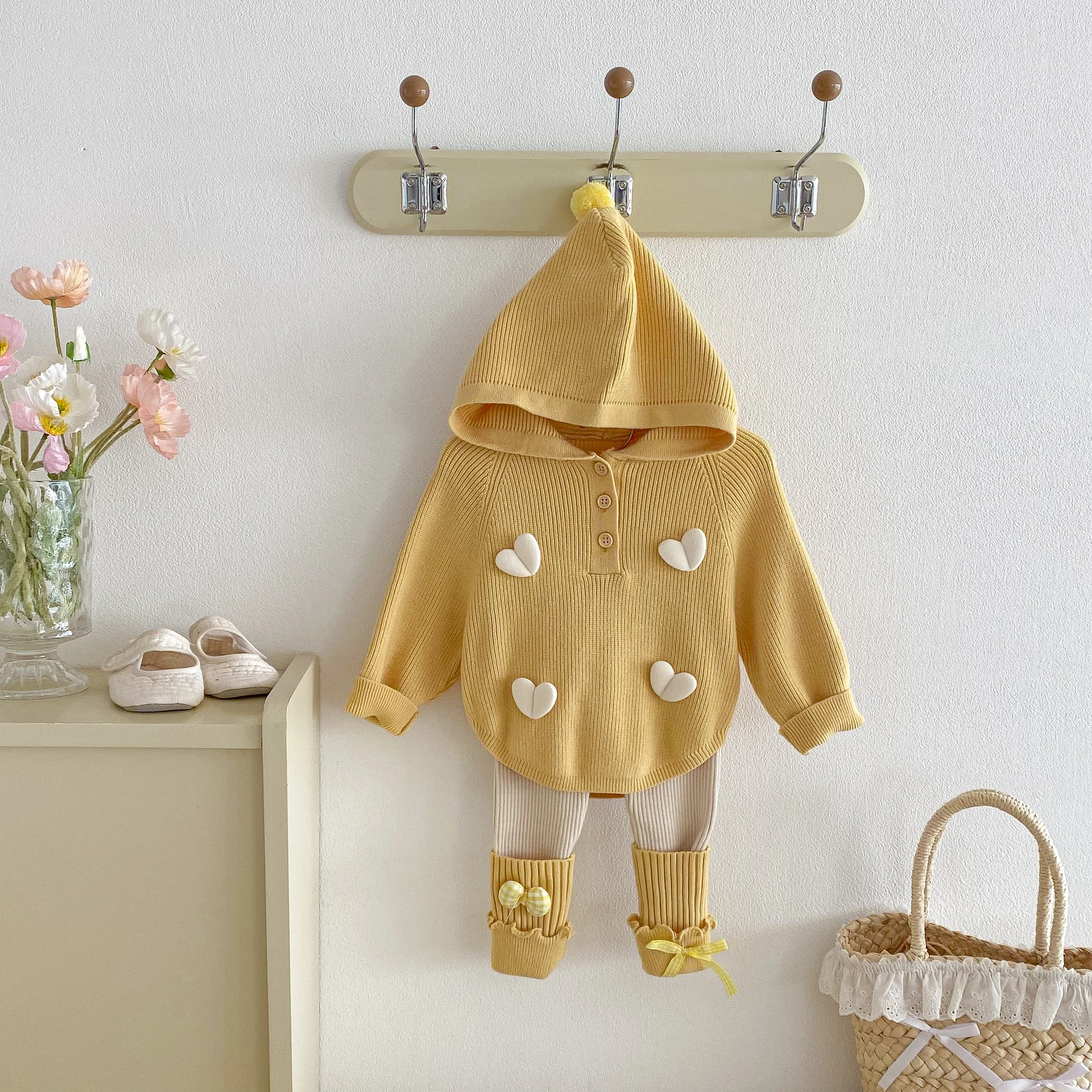 Autumn and Winter Girl Sweater Set, Cute Heart-Shaped Hooded Cape Top + Knitted Leggings, Sweet Outdoor Knitted Set