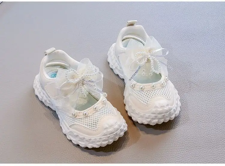 Girls' princess sandals summer 2026 new children's Baotou foreign pearl single mesh shoes for children mesh sneakers