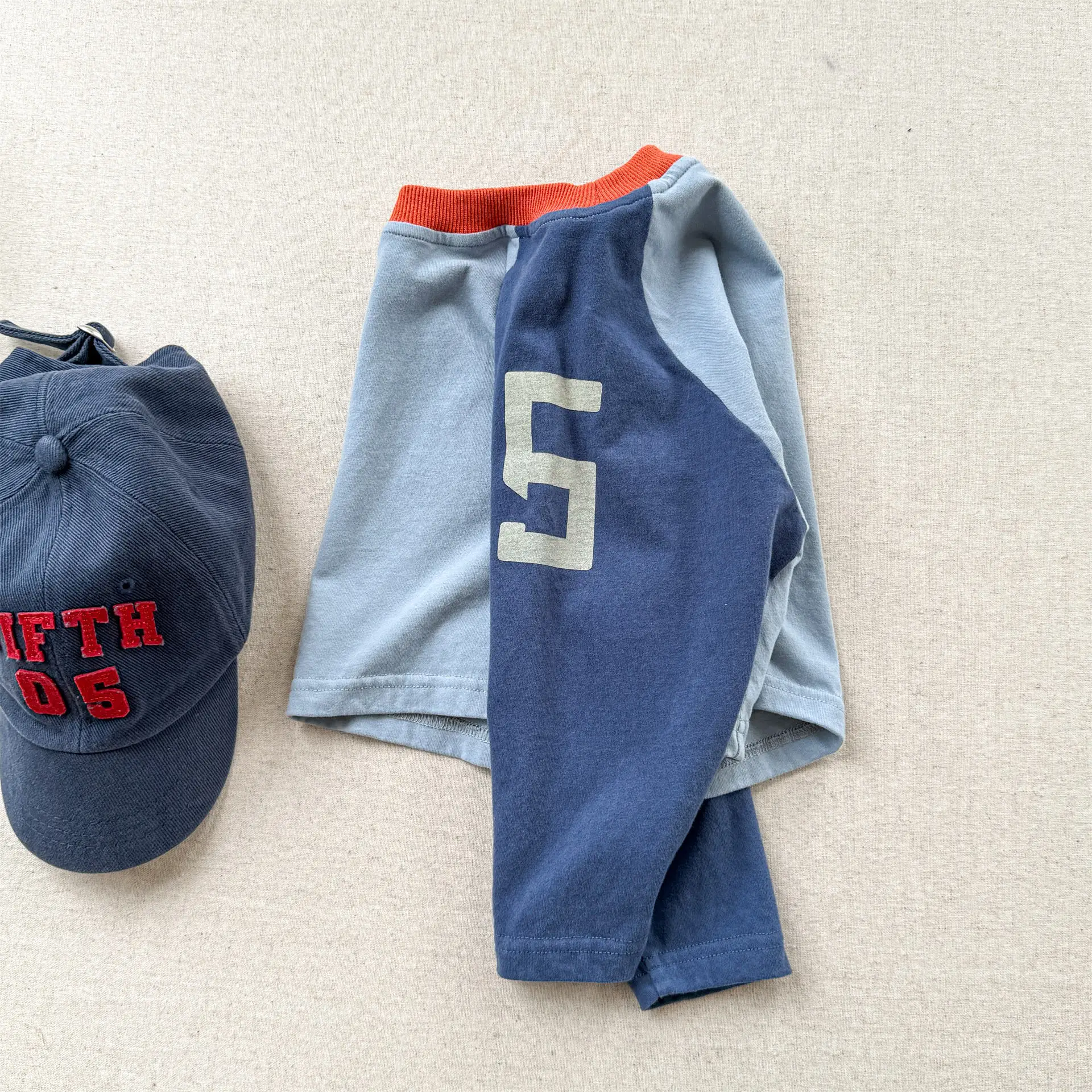 Autumn Kids Cotton Letter Print Base T-Shirts Korean Style Color Block Long Sleeves Loose Kids Top for 1-6Y Boys and Girls