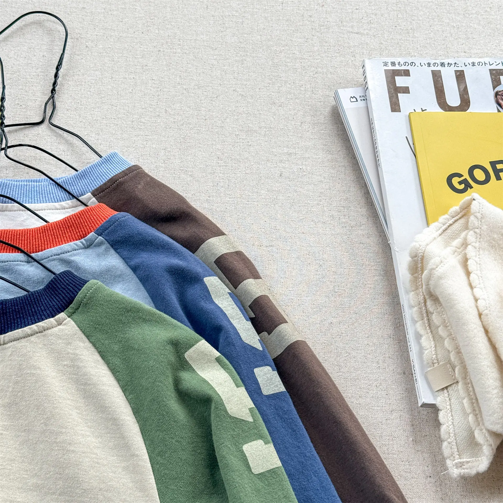 Autumn Kids Cotton Letter Print Base T-Shirts Korean Style Color Block Long Sleeves Loose Kids Top for 1-6Y Boys and Girls