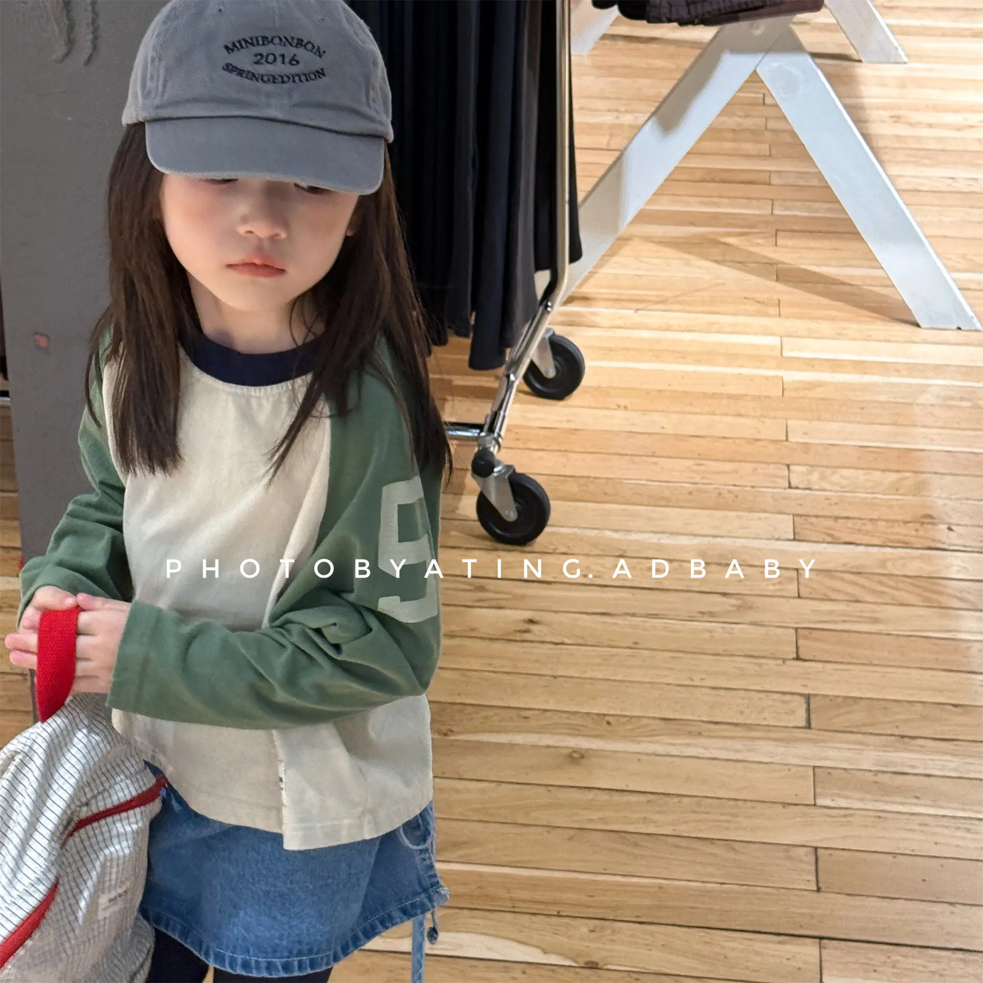 Autumn Kids Cotton Letter Print Base T-Shirts Korean Style Color Block Long Sleeves Loose Kids Top for 1-6Y Boys and Girls