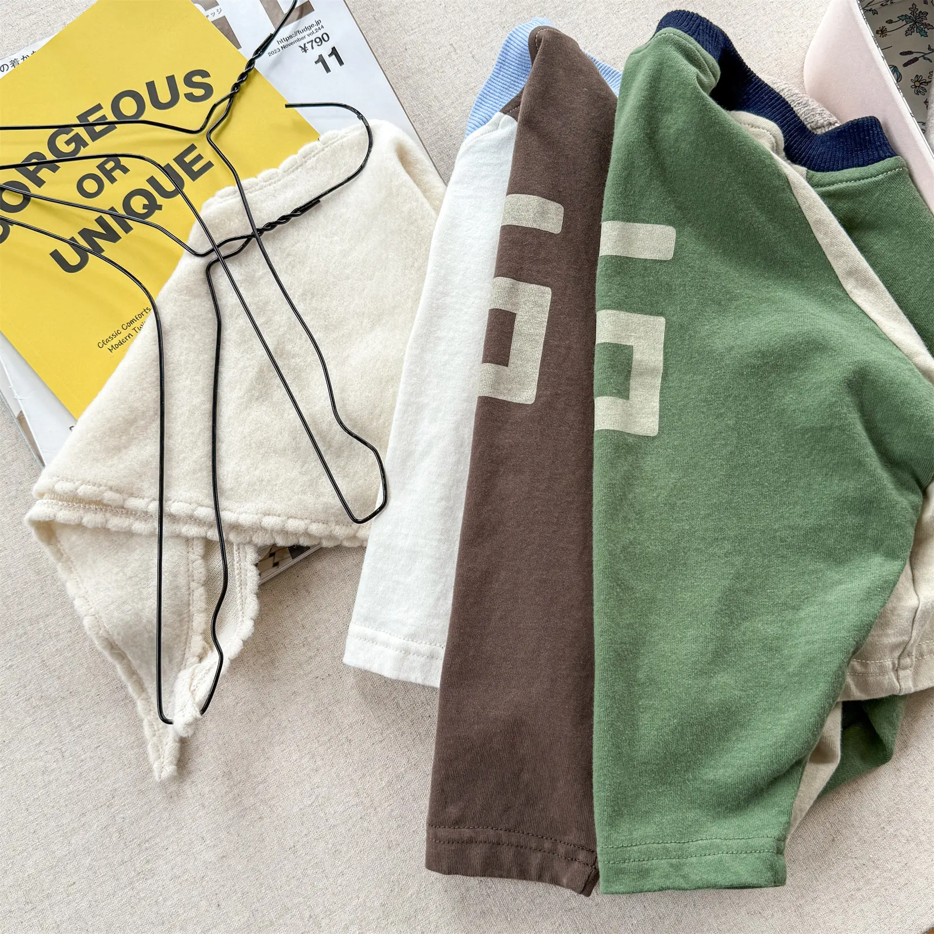 Autumn Kids Cotton Letter Print Base T-Shirts Korean Style Color Block Long Sleeves Loose Kids Top for 1-6Y Boys and Girls