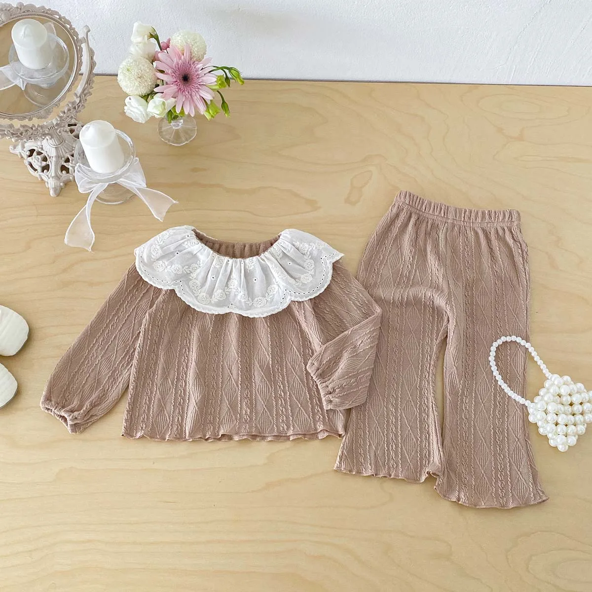 Girls' Lace Large Lapel Long-Sleeved Top + Knitted Flared Pants Two-Piece Set, Cable Knit Texture Baby Korean-Style Outfit, Spring and Autumn Home and Outdoor Children's Clothing