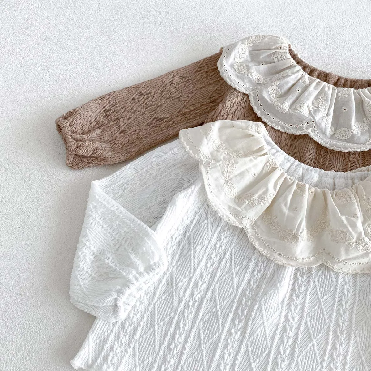 Girls' Lace Large Lapel Long-Sleeved Top + Knitted Flared Pants Two-Piece Set, Cable Knit Texture Baby Korean-Style Outfit, Spring and Autumn Home and Outdoor Children's Clothing