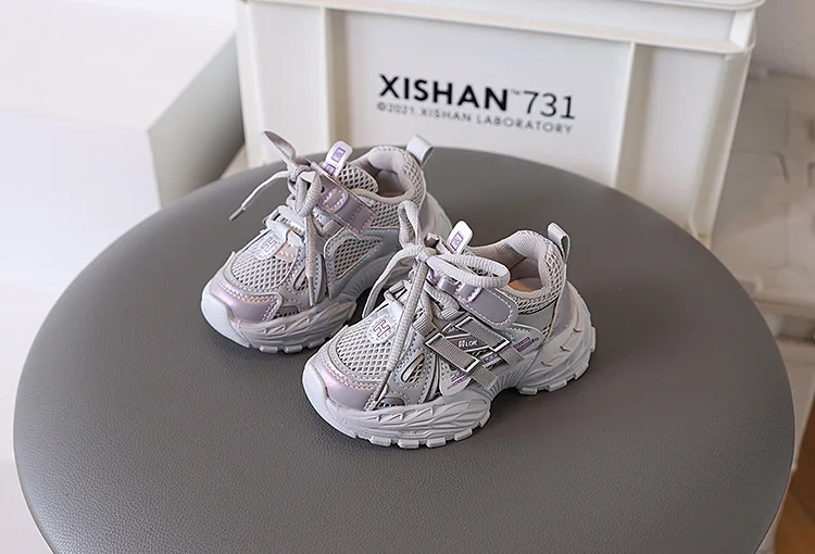 Thick-soled Children's Sports Shoes Autumn Leather Fashion Girl's Running Shoes Boys' Casual Shoes Lace-up Soft Sole Kids Shoes