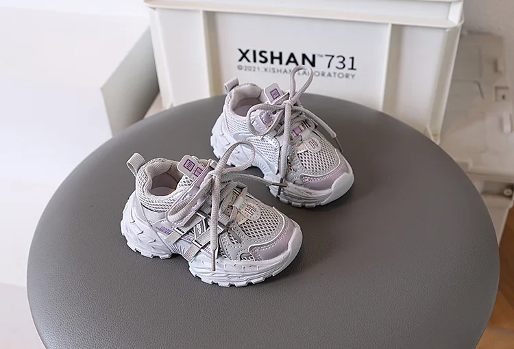 Thick-soled Children's Sports Shoes Autumn Leather Fashion Girl's Running Shoes Boys' Casual Shoes Lace-up Soft Sole Kids Shoes