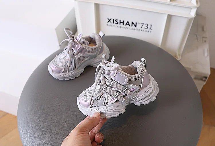 Thick-soled Children's Sports Shoes Autumn Leather Fashion Girl's Running Shoes Boys' Casual Shoes Lace-up Soft Sole Kids Shoes