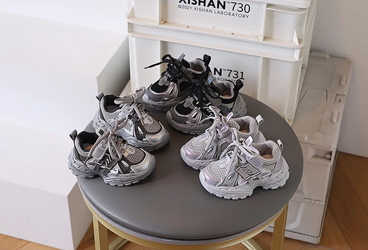 Thick-soled Children's Sports Shoes Autumn Leather Fashion Girl's Running Shoes Boys' Casual Shoes Lace-up Soft Sole Kids Shoes