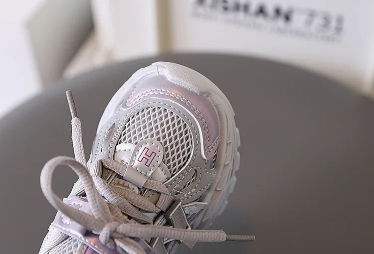 Thick-soled Children's Sports Shoes Autumn Leather Fashion Girl's Running Shoes Boys' Casual Shoes Lace-up Soft Sole Kids Shoes