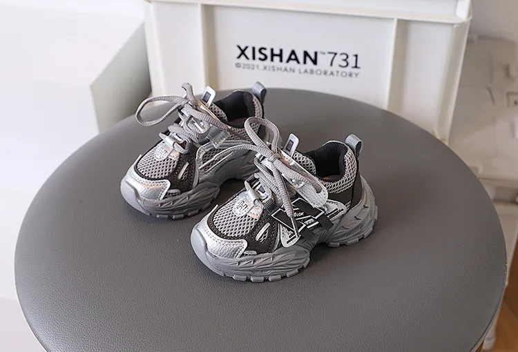 Thick-soled Children's Sports Shoes Autumn Leather Fashion Girl's Running Shoes Boys' Casual Shoes Lace-up Soft Sole Kids Shoes