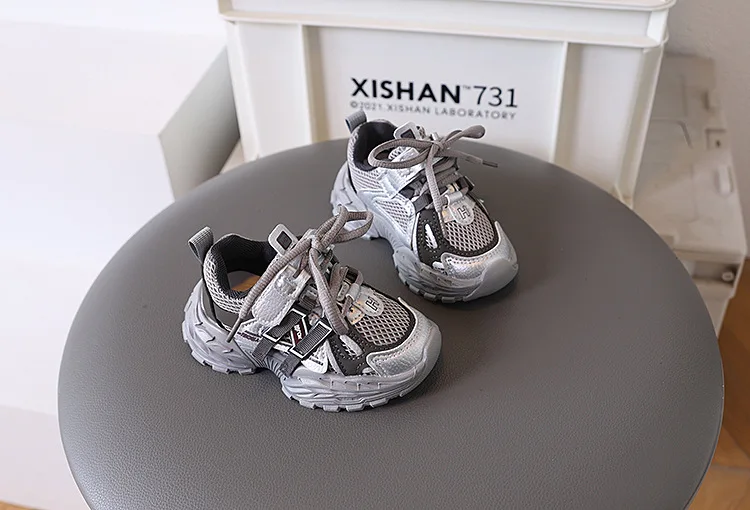 Thick-soled Children's Sports Shoes Autumn Leather Fashion Girl's Running Shoes Boys' Casual Shoes Lace-up Soft Sole Kids Shoes