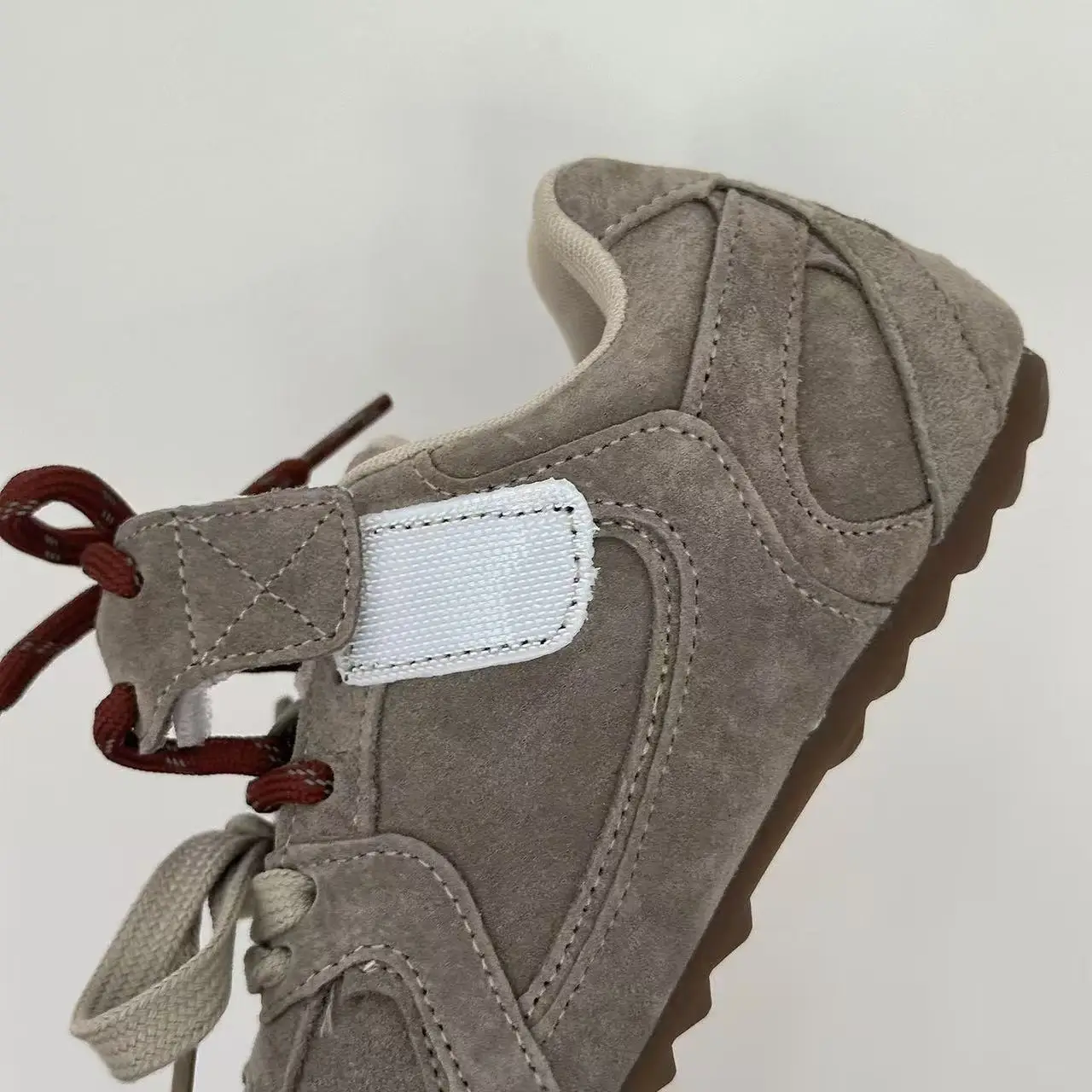 Kids Retro Suede Lace-up Sneakers Breathable Upper Non-slip Rubber Sole Casual Shoes for Toddler Boys Girls Daily Wear