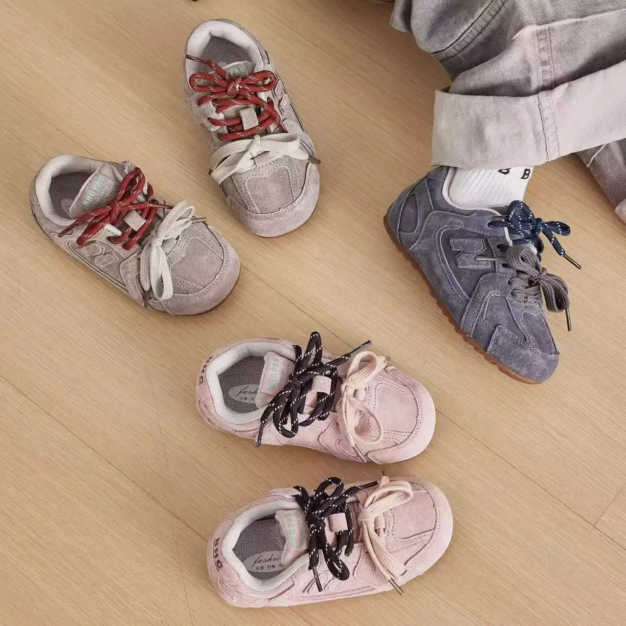 Kids Retro Suede Lace-up Sneakers Breathable Upper Non-slip Rubber Sole Casual Shoes for Toddler Boys Girls Daily Wear