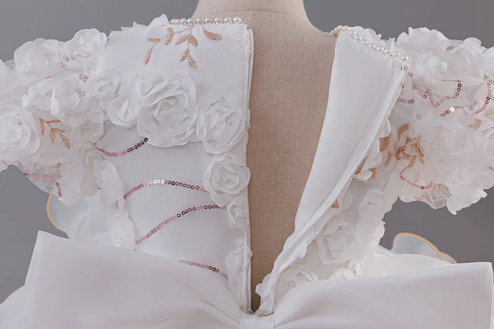 Girls' birthday dress 2026 New Girls' Puff Sleeve Train Princess Dress Elegant wedding flower girl dress Carnival Choir Fashion