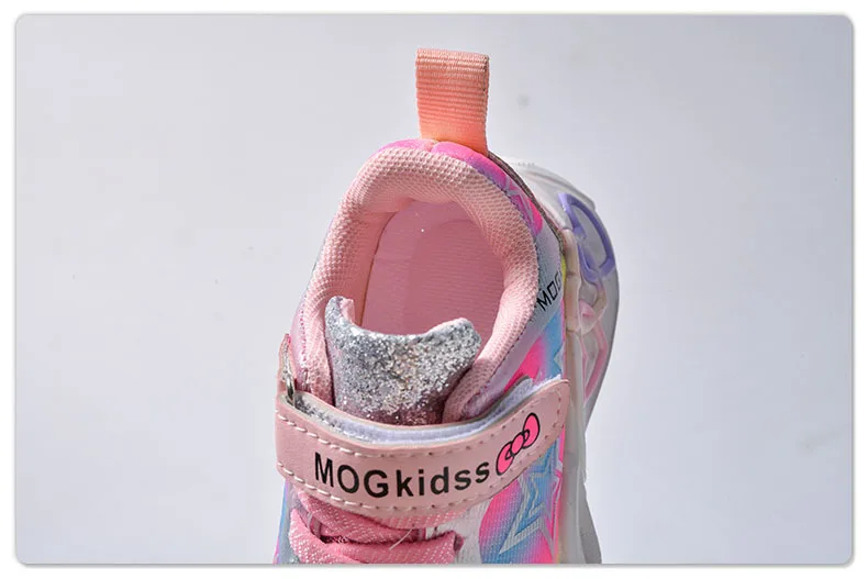 Autumn New Children's Sports Shoes Colorful Star Print Children's LED Light Shoes Soft Sole Girls Causal Sneakers 2-6 Years Old