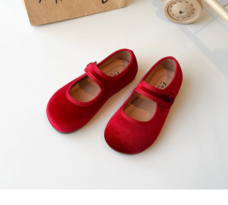 2026 New Cute Peach Pink Velvet Shoes Girls Vintage Green Velour Ballet Flats Baby Kids Spring New Soft Sole Luxury Mary Janes