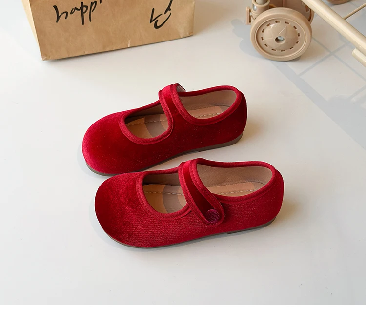 2026 New Cute Peach Pink Velvet Shoes Girls Vintage Green Velour Ballet Flats Baby Kids Spring New Soft Sole Luxury Mary Janes