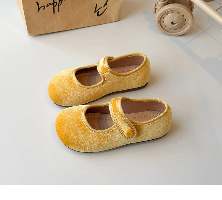 2026 New Cute Peach Pink Velvet Shoes Girls Vintage Green Velour Ballet Flats Baby Kids Spring New Soft Sole Luxury Mary Janes