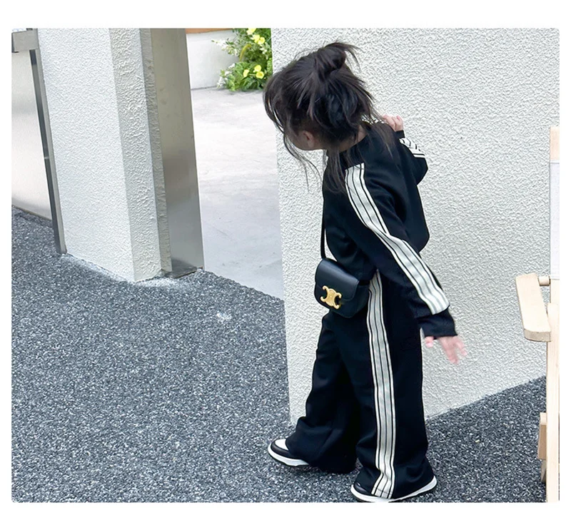 Autumn Gilrs Sports Sets Kids Striped Coats+Trousers 2Pcs New Casual Loose Outfits Children Fashion Clothes Suits 2-8 Years