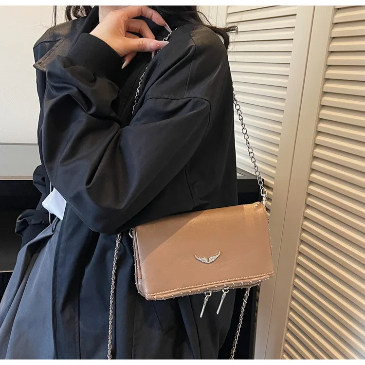 2026 New French-style Diamond-Inlaid Wing Envelope Bag - Fashionable and Versatile ZV Bag - Classic Retro Single Shoulder Crossb