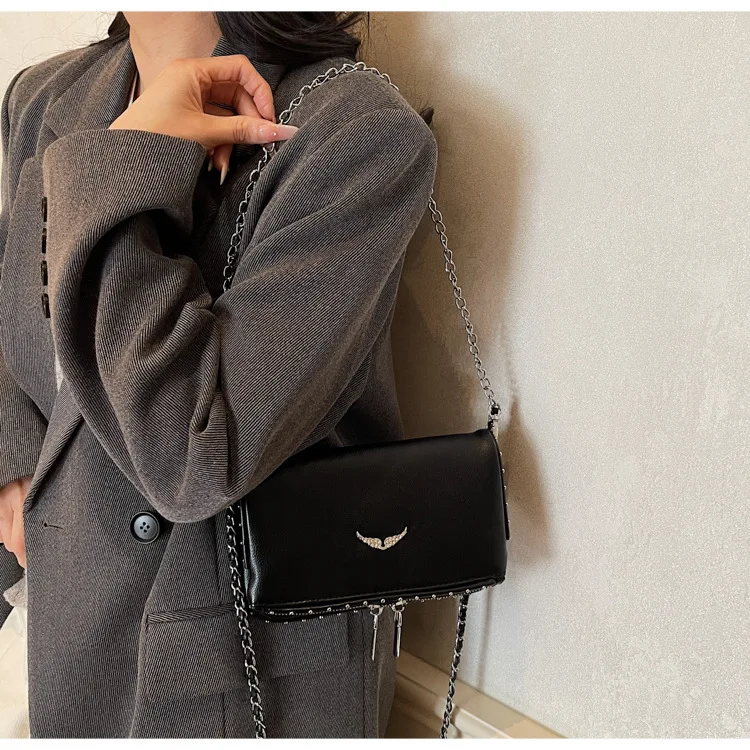 2026 New French-style Diamond-Inlaid Wing Envelope Bag - Fashionable and Versatile ZV Bag - Classic Retro Single Shoulder Crossb
