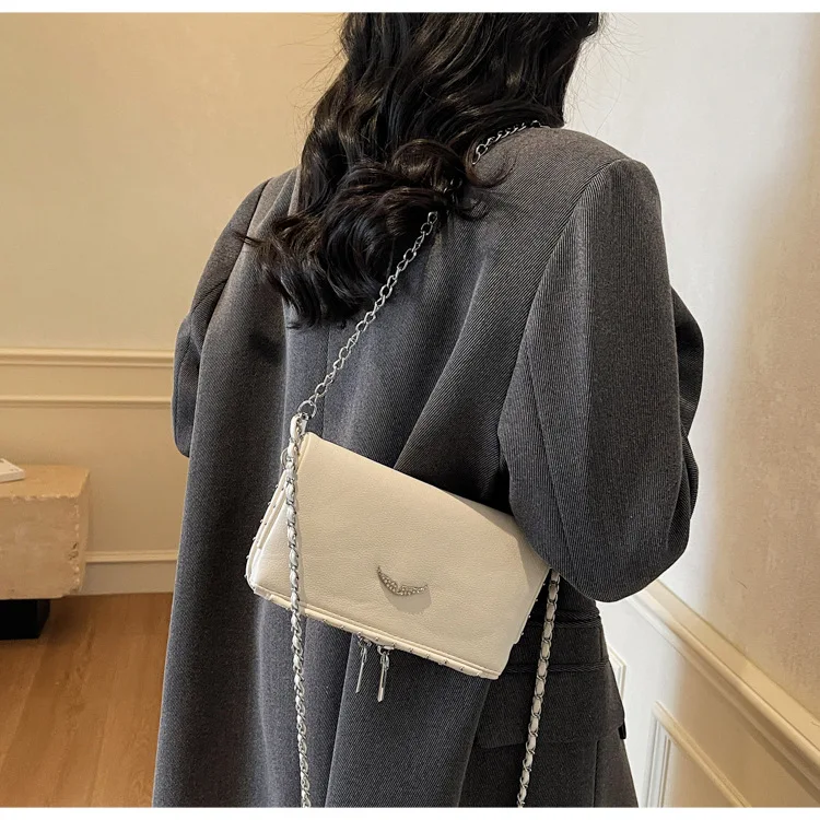 2026 New French-style Diamond-Inlaid Wing Envelope Bag - Fashionable and Versatile ZV Bag - Classic Retro Single Shoulder Crossb