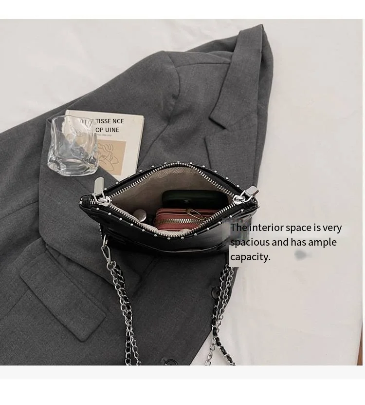 2026 New French-style Diamond-Inlaid Wing Envelope Bag - Fashionable and Versatile ZV Bag - Classic Retro Single Shoulder Crossb