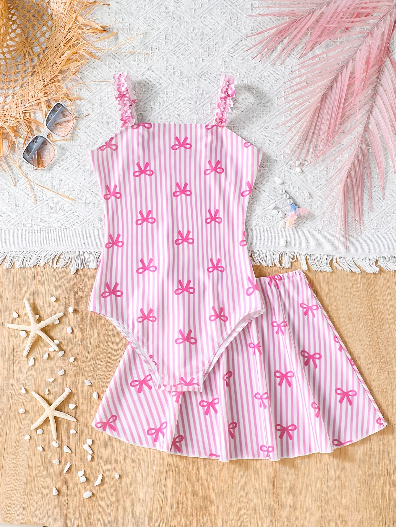 Girls' Summer Swimwear Set: Pink Bow and Striped Print Strapless One-Piece Swimsuit and Short Skirt Two-Piece Set Suitable for Girls Aged 8-12, Versatile Clothing for Beach and Pool