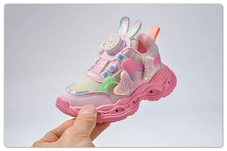 2026 Kids Casual Butterfly Decor Shoes Girls Led Light Cartoon PU Leather Fashion Sport Flat Bottom Shoes Breathable Purple Pink