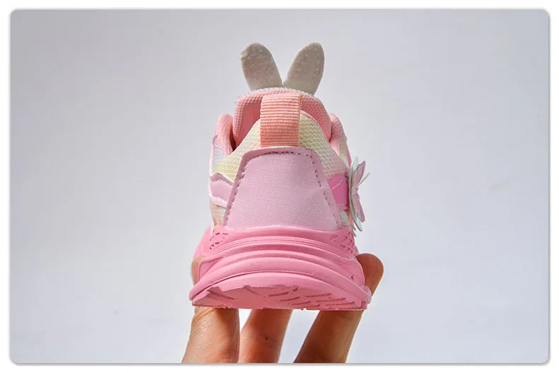 2026 Kids Casual Butterfly Decor Shoes Girls Led Light Cartoon PU Leather Fashion Sport Flat Bottom Shoes Breathable Purple Pink