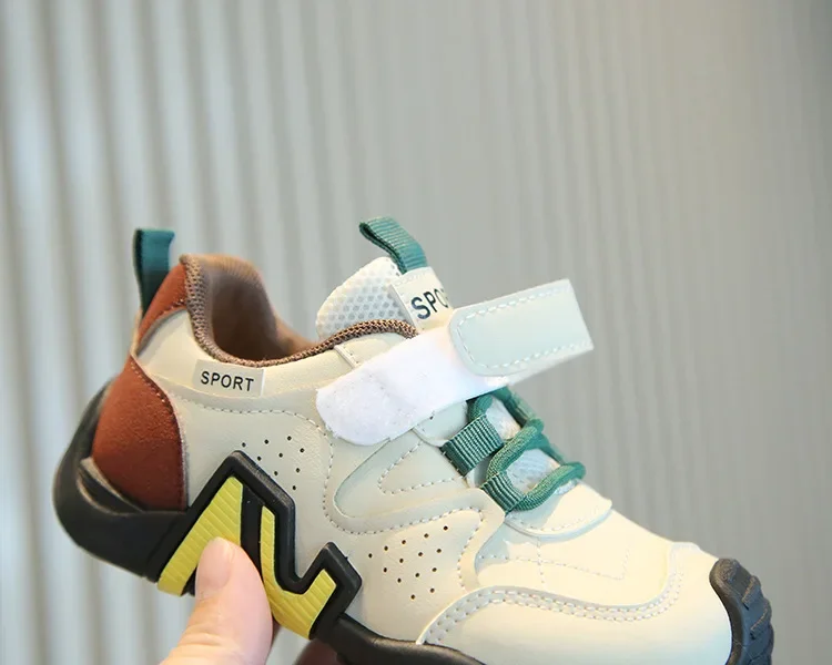 2026 Spring New Fashionable and Versatile Children's Casual Shoes for Boys and Girls Comfortable Anti slip Outdoor Running Shoes