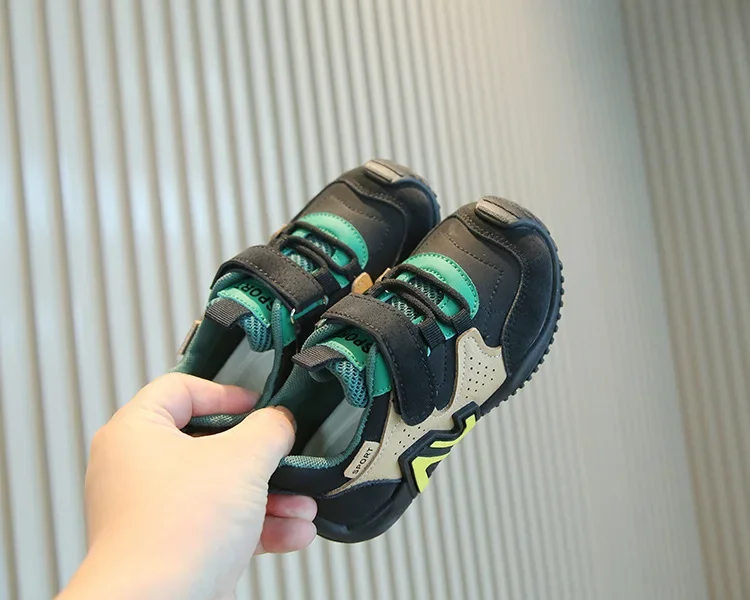 2026 Spring New Fashionable and Versatile Children's Casual Shoes for Boys and Girls Comfortable Anti slip Outdoor Running Shoes
