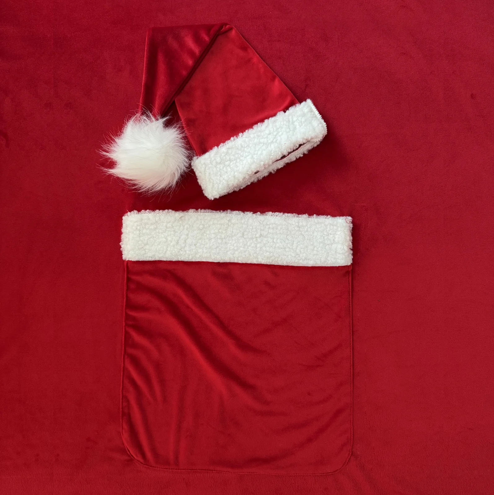 Newborn Photography Clothing Set Christmas Hat+Pocket Background Cloth 2Pcs Infant Studio Baby Photo Prop Accessory Santa Outfit