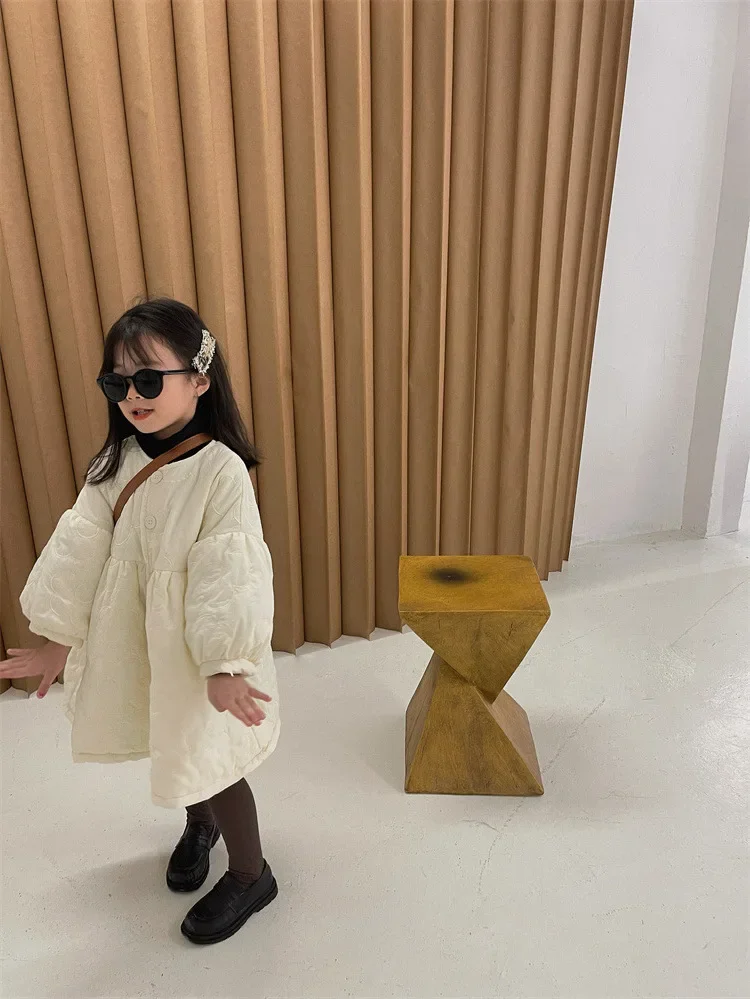 Children's Coats Autumn and Winter Coat with Floral Embroidery Puffed Sleeves Girls Coat Baby Girl Winter Clothes