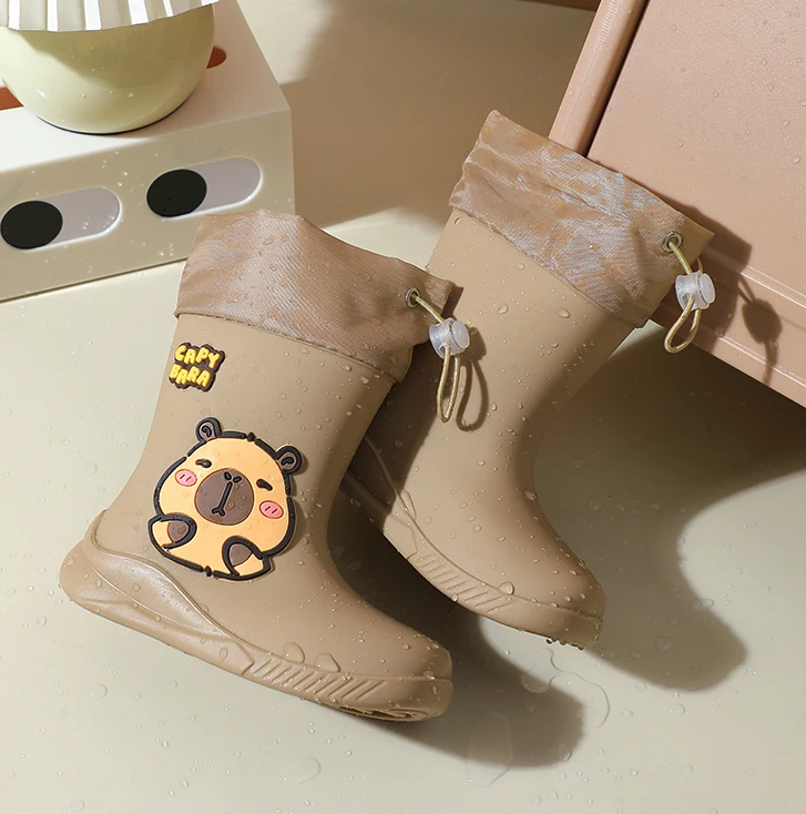 One Pair of Toddler Mid-Calf Rain Boots for Boy and Girl Comfortable Soft Sole Capybara Rubber Water Shoes Elastic Band