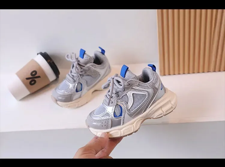 Kids Casual Running Shoes with Thick Soles Boys Girls Fashion Versatile Sports Shoes 2026 New Children Mesh Breathable Sneakers